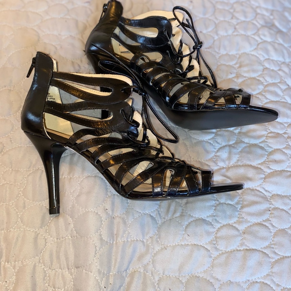Nine West new without tags black booties